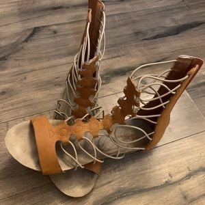 Cute! Fun! Sandals!! Can wear with anything!